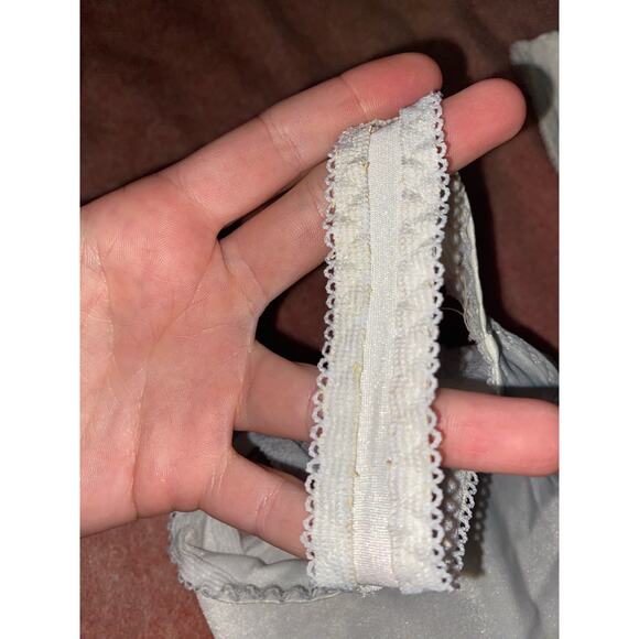 Vintage Lace Slip - Picture 6 of 7